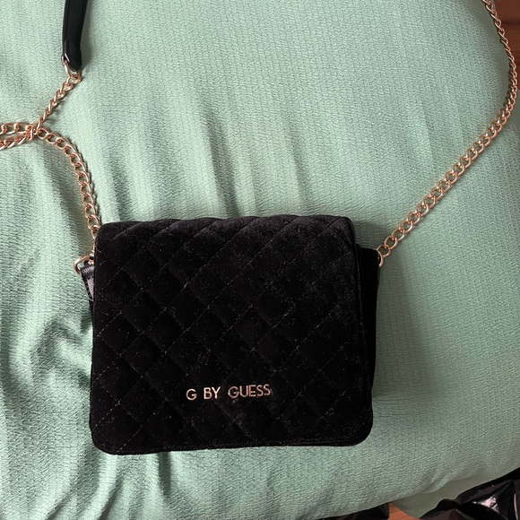 Guess crossbody - Picture 1 of 3